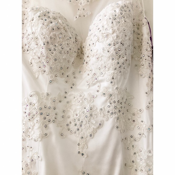 Lucci Lu 97086 White Prom/Wedding Dress - Picture 3 of 5